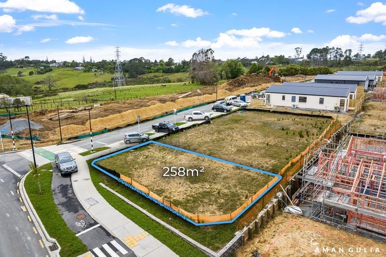 Photo of property in 37 Paretao Street, Massey, 0614