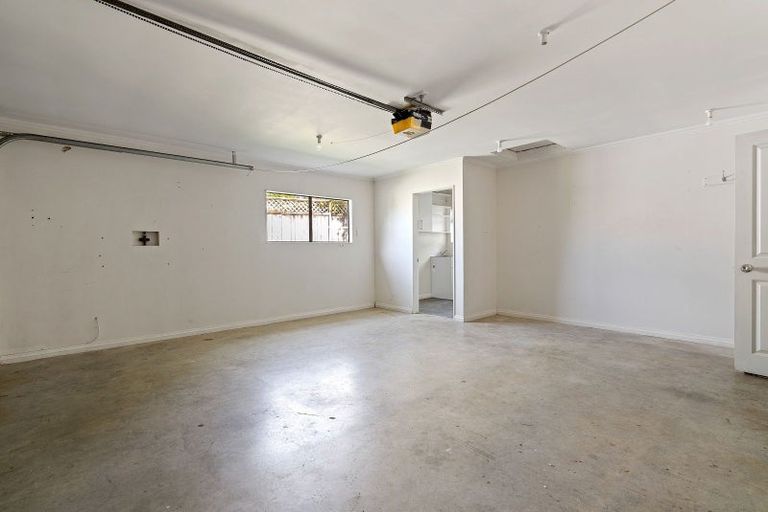 Photo of property in 69 Joseph Banks Drive, Whitby, Porirua, 5024