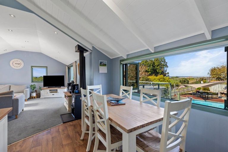 Photo of property in 213 Kauri Point Road, Tahawai, Katikati, 3170