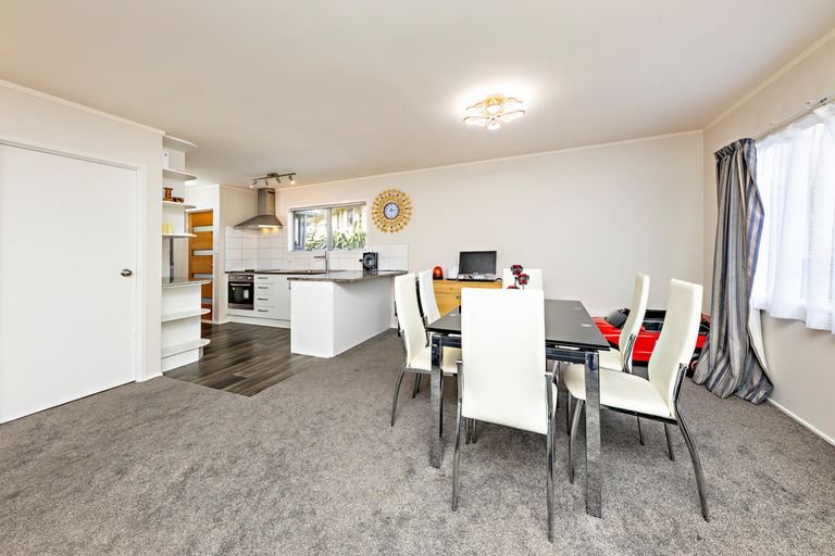 Photo of property in 55 Moncrieff Avenue, Clendon Park, Auckland, 2103