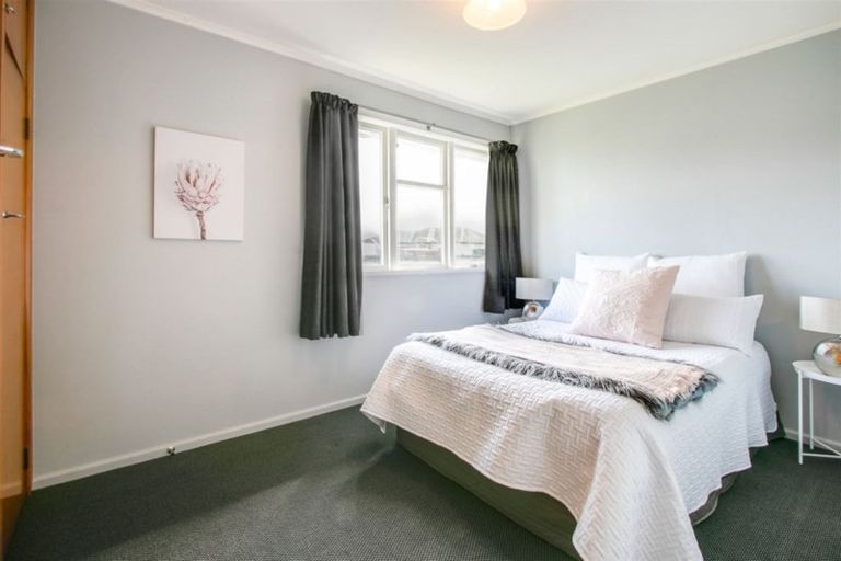 Photo of property in 44 Meeanee Road, Taradale, Napier, 4112