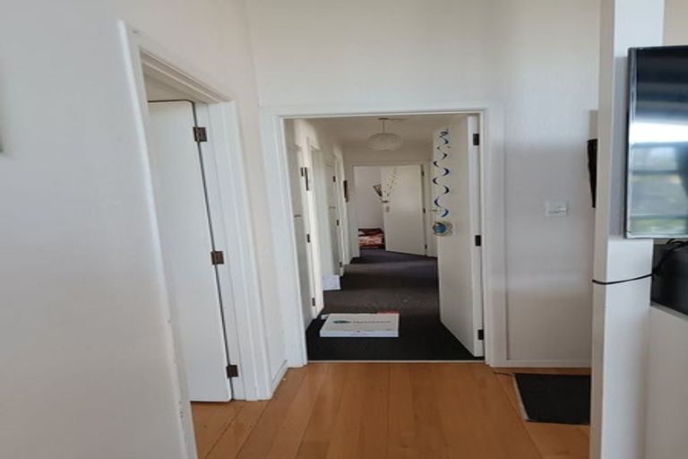 Photo of property in 168 Ennis Avenue, Pakuranga Heights, Auckland, 2010