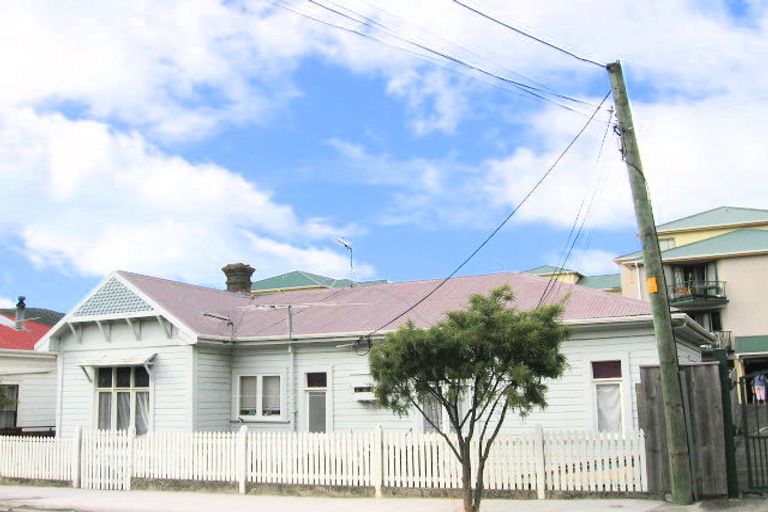 Photo of property in 11 Palm Grove, Berhampore, Wellington, 6023