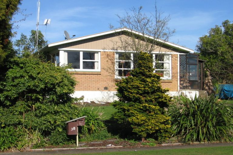 Photo of property in 38 Pelorus Street, Glenview, Hamilton, 3206