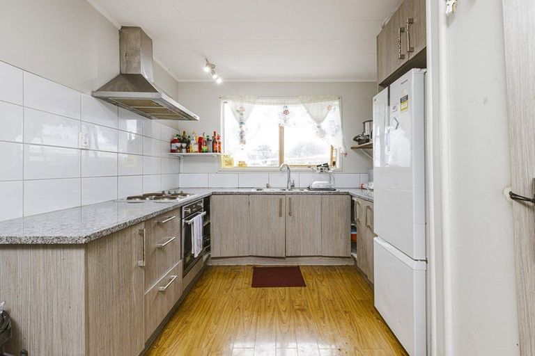 Photo of property in 26 Gambare Place, Wattle Downs, Auckland, 2103