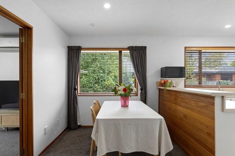 Photo of property in 2/37 Jennifer Street, Bryndwr, Christchurch, 8053