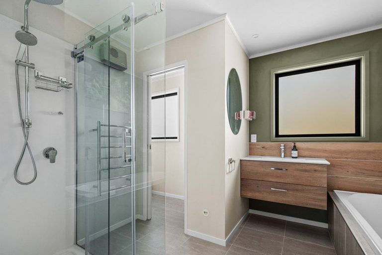 Photo of property in 6a Lanes Road, Bridge Hill, Alexandra, 9320