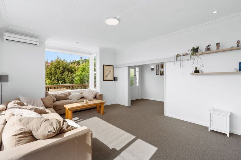 Photo of property in 33 Easther Crescent, Kew, Dunedin, 9012