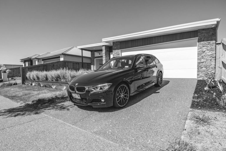 Photo of property in 37 Awatira Drive, Papamoa Beach, Papamoa, 3118