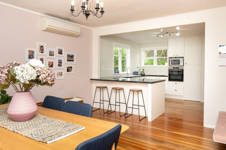 Photo of property in 18 Margaret Avenue, Havelock North, 4130