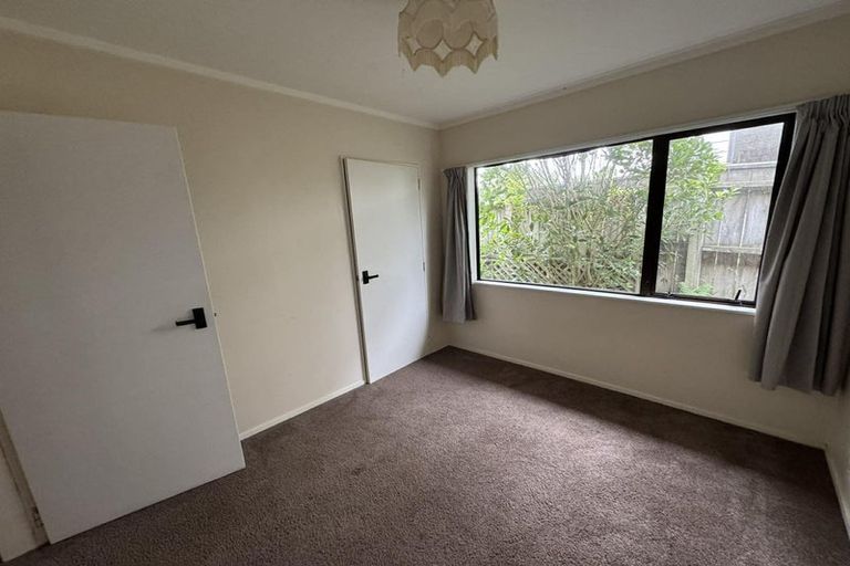 Photo of property in 7 Ronald Woolf Place, Churton Park, Wellington, 6037