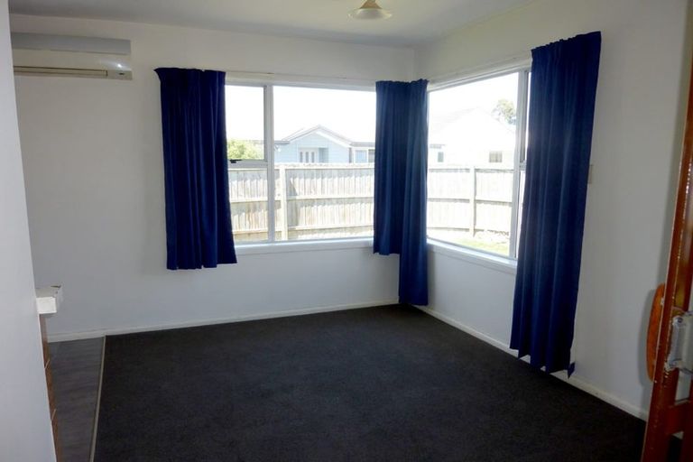Photo of property in 4 Milnebank Street, Upper Riccarton, Christchurch, 8041