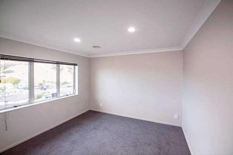 Photo of property in 5a Gifford Grove, Churton Park, Wellington, 6037