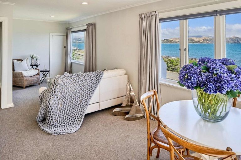 Photo of property in 32 Moana Road, Plimmerton, Porirua, 5026