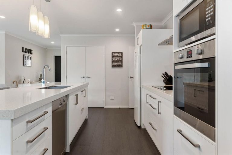 Photo of property in 61 Hamon Place, Pukehangi, Rotorua, 3015