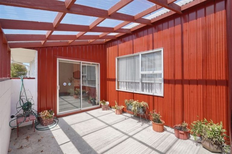 Photo of property in 2/56 Matlock Street, Woolston, Christchurch, 8062