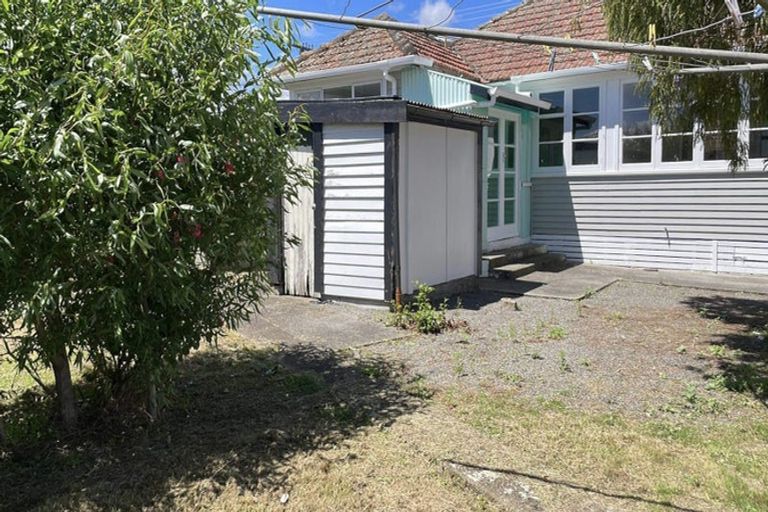 Photo of property in 563 Queen Street East, Levin, 5510