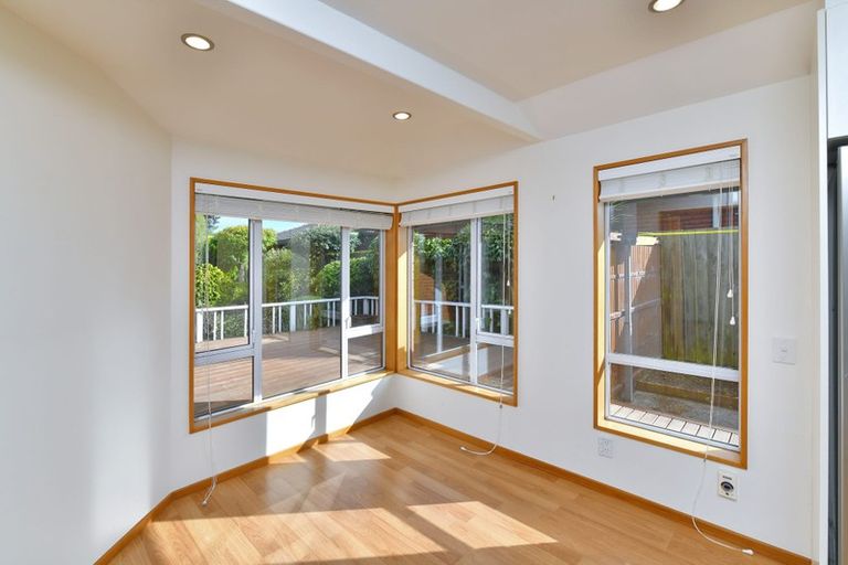 Photo of property in 14 Rubens Place, Burnside, Christchurch, 8053