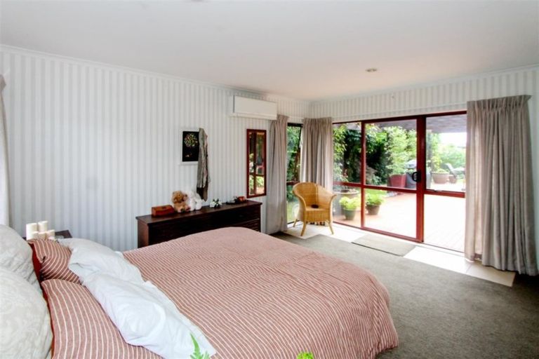Photo of property in 17 Frame Place, Owhata, Rotorua, 3010