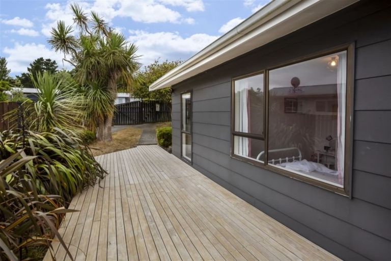 Photo of property in 5 Garboard Lane, Whitby, Porirua, 5024