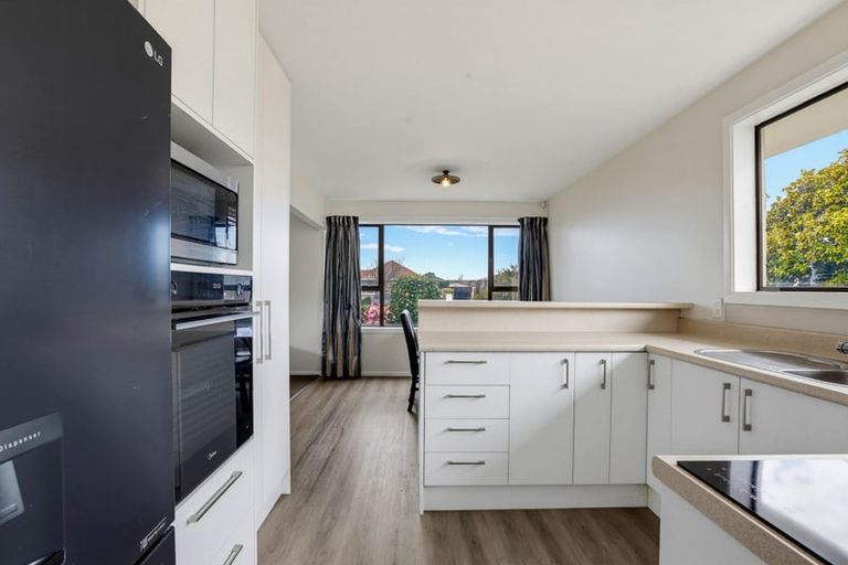 Photo of property in 23 Skerten Avenue, Hornby, Christchurch, 8042