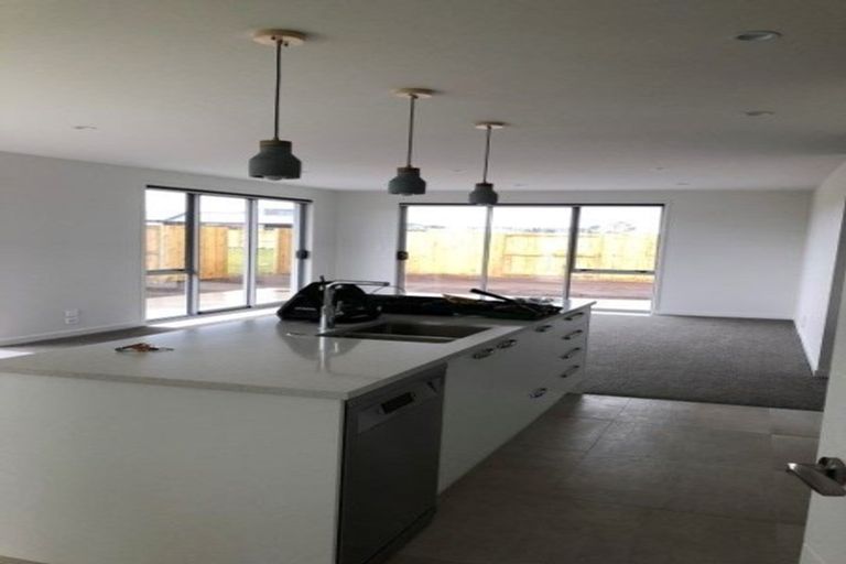 Photo of property in 8 Dunkeld Drive, Papamoa, 3118