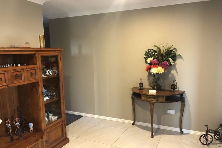 Photo of property in 64 Watkins Drive, Rangiora, 7400