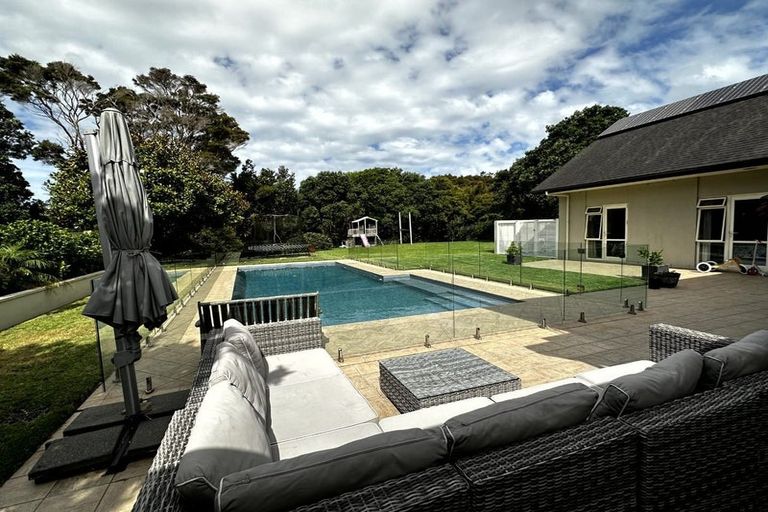 Photo of property in 66 Shelter Drive, Greenhithe, Auckland, 0632