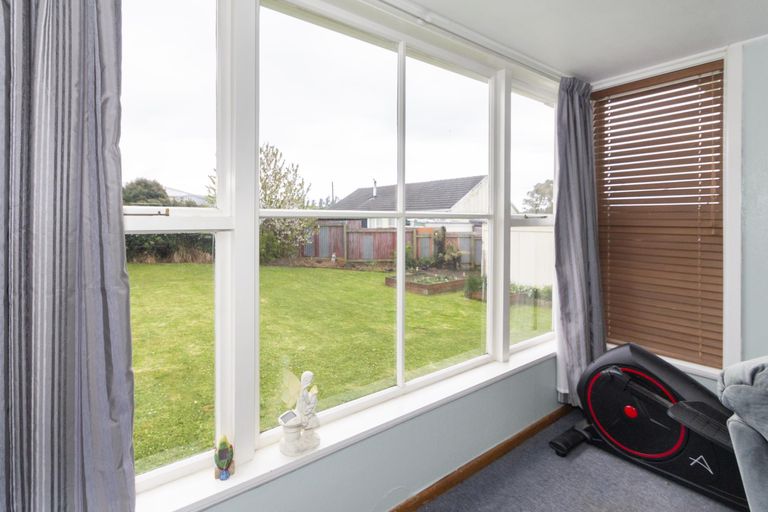Photo of property in 20 Ash Street, Holmes Hill, Oamaru, 9401