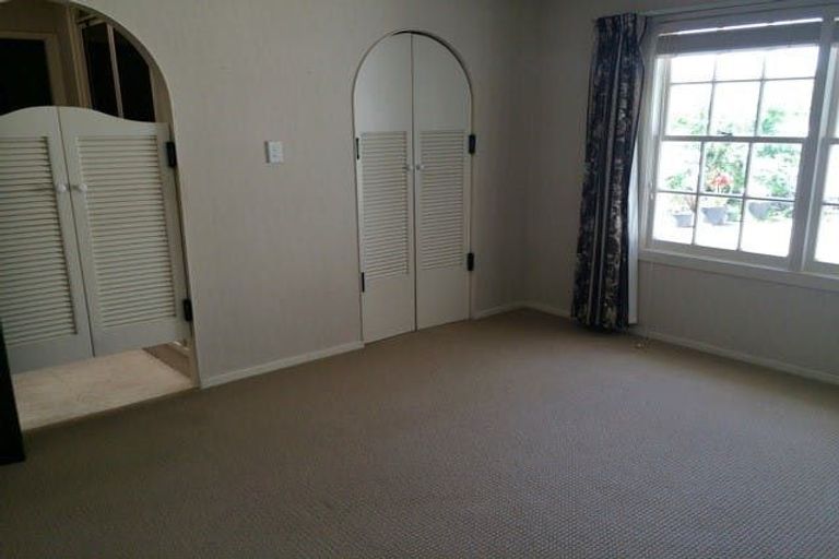Photo of property in 23 Serrita Avenue, Sunnyhills, Auckland, 2010