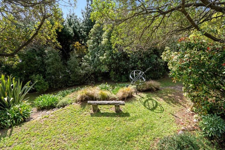 Photo of property in 887 Cashmere Road, Halswell, Christchurch, 8025