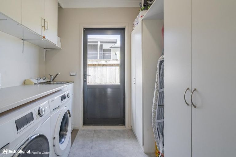 Photo of property in 22 Captain Wood Avenue, Whitianga, 3510