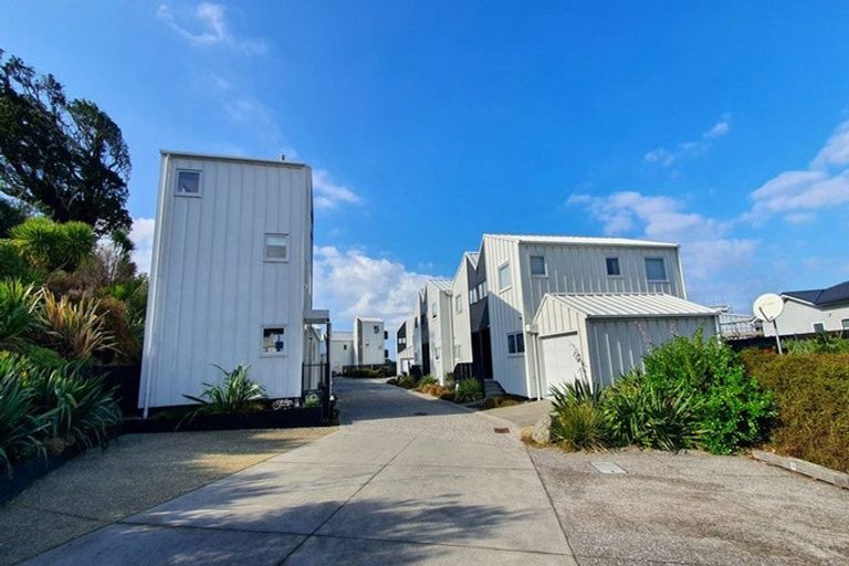 Photo of property in 13 Boathouse Bay Lane, Snells Beach, 0920