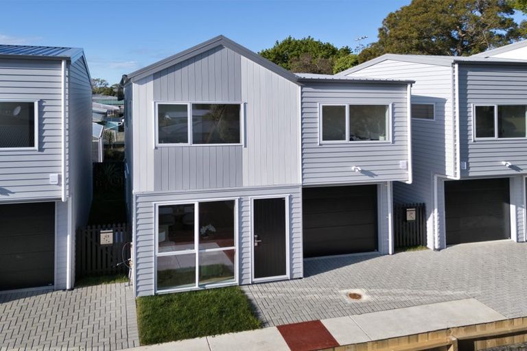 Photo of property in 80d Matipo Road, Te Atatu Peninsula, Auckland, 0610