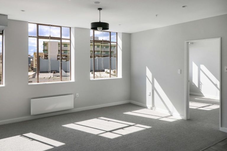 Photo of property in Unit 307,l3, 307/14 Laings Road, Hutt Central, Lower Hutt, 5010