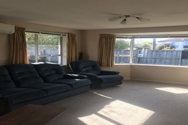 Photo of property in 104 Holly Road, St Albans, Christchurch, 8014