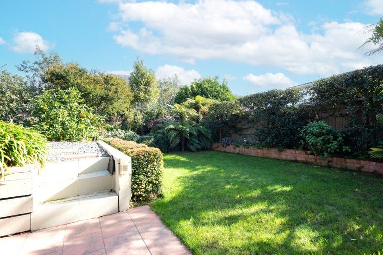 Photo of property in 75 Kent Street, Picton, 7220