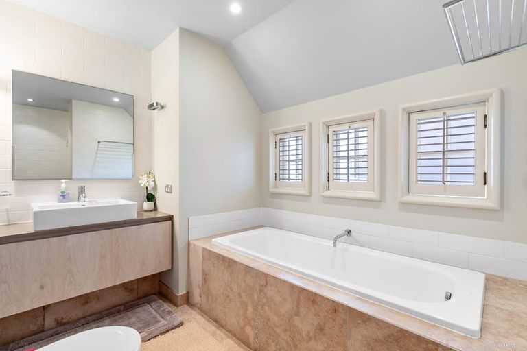 Photo of property in 4 Burwood Crescent, Remuera, Auckland, 1050