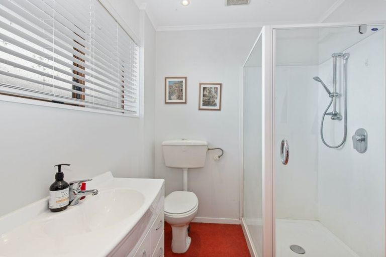 Photo of property in 1a Gill Road, Lowry Bay, Lower Hutt, 5013