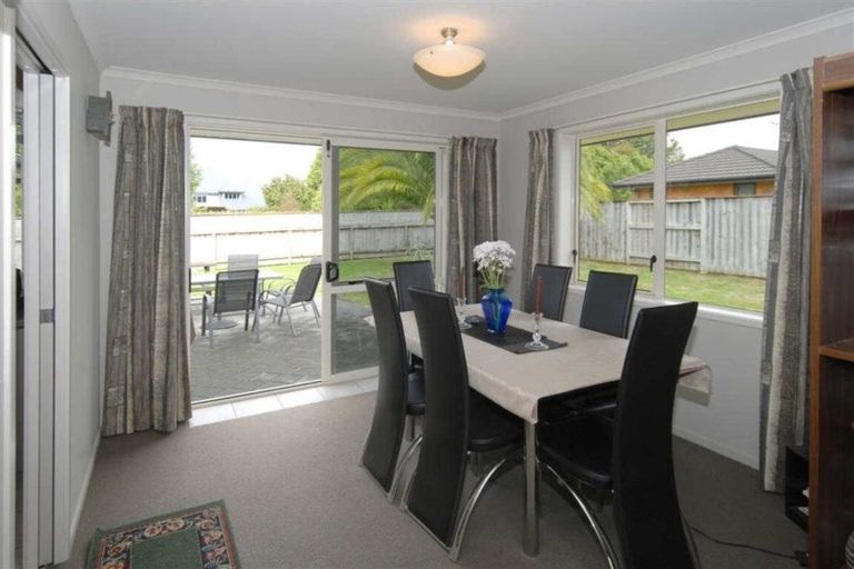 Photo of property in 16 Malbec Place, Rototuna, Hamilton, 3210