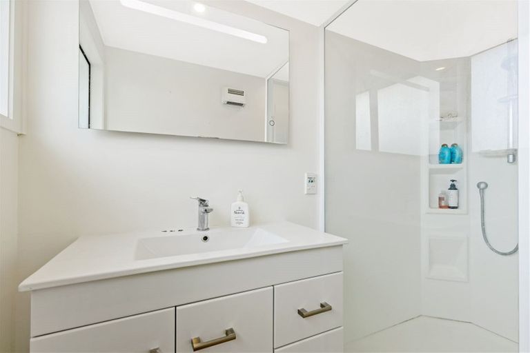 Photo of property in 63 Luanda Drive, Ranui, Auckland, 0612