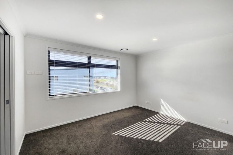 Photo of property in 62 Walter Merton Road, Hobsonville, Auckland, 0616