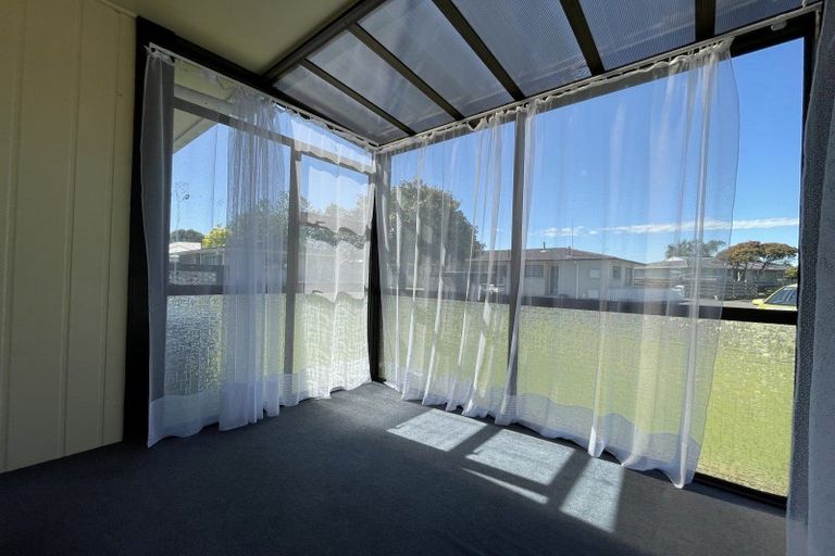 Photo of property in 8 Bethel Court, Milson, Palmerston North, 4414