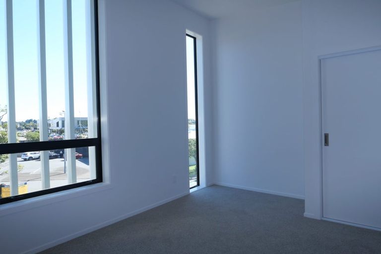 Photo of property in 41 Kamahi Place, Paraparaumu, 5032