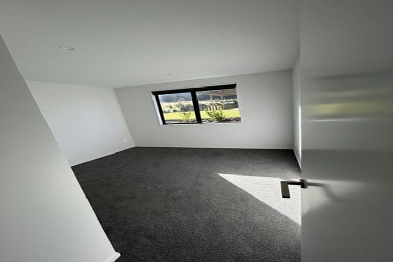 Photo of property in 62 Kirimoko Crescent, Wanaka, 9305