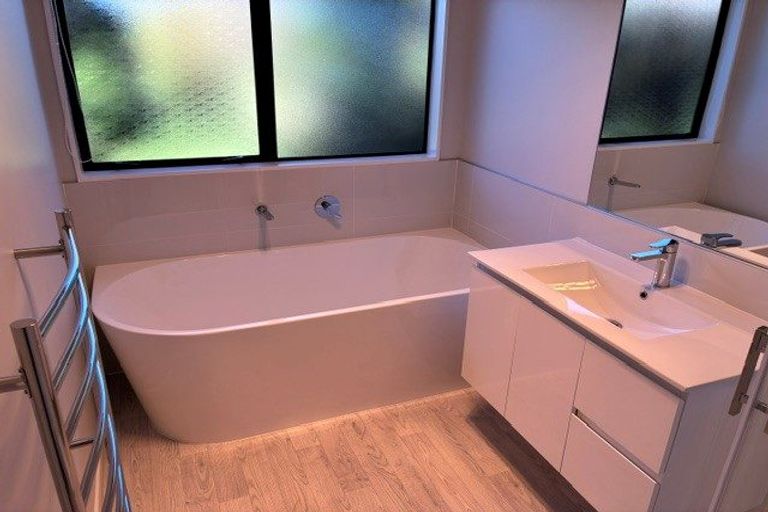 Photo of property in 34 Nicholas Road, Somerville, Auckland, 2014