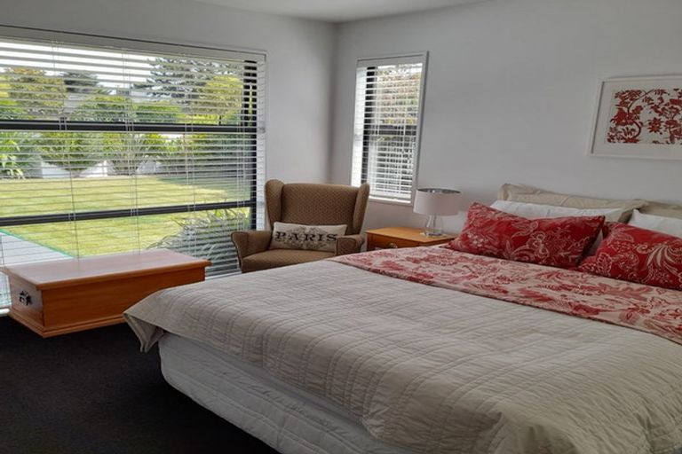 Photo of property in 10 Kawakawa Street, Pegasus, 7612