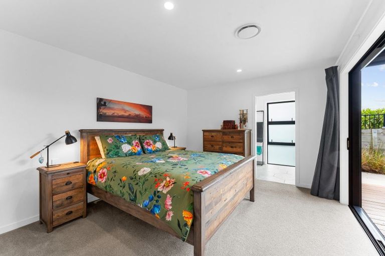 Photo of property in 64 Drabble Crescent, Papamoa Beach, Papamoa, 3118