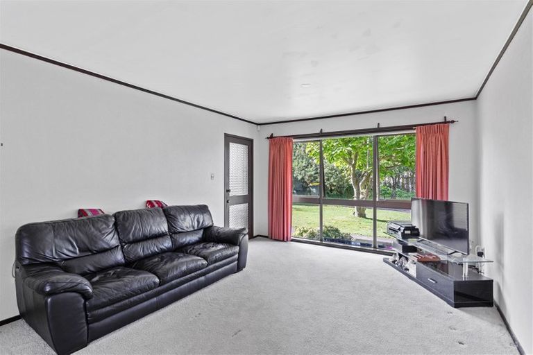 Photo of property in 1/5 Colleen Norma Place, Half Moon Bay, Auckland, 2012