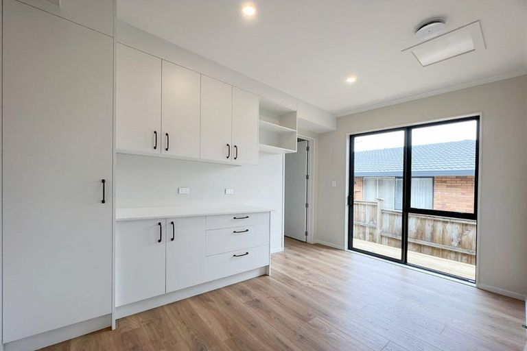 Photo of property in 11a Pax Avenue, Forrest Hill, Auckland, 0620